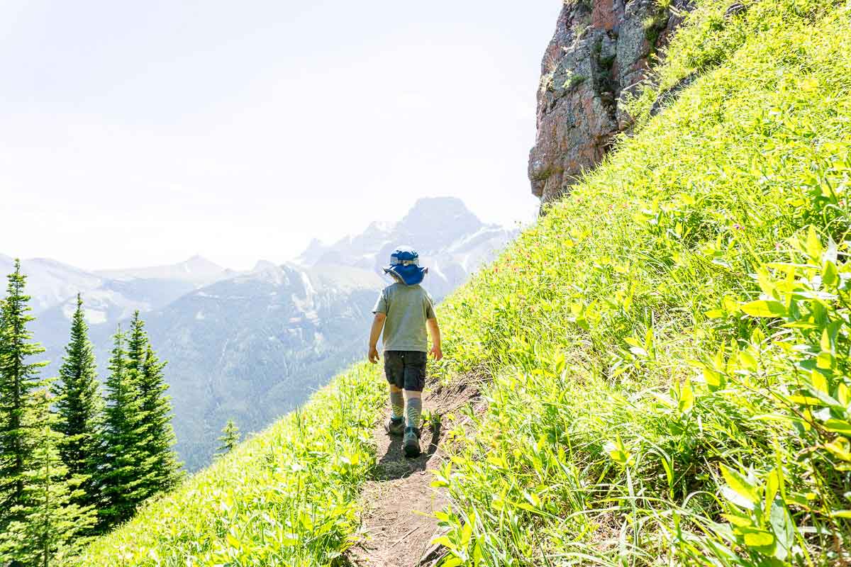Wind Ridge Wind Ridge Hike – Kananaskis Country - Travel Banff Canada