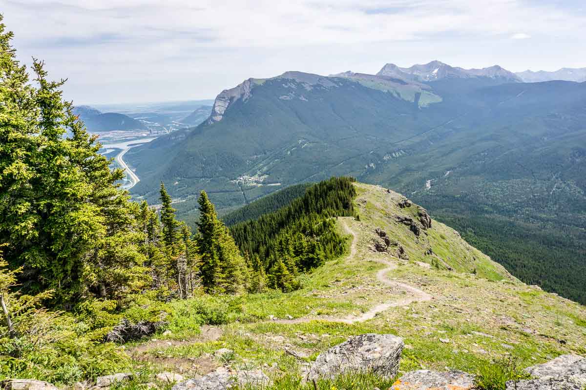 Wind Ridge Wind Ridge Hike: Kananaskis Trail Guide - Travel Banff Canada