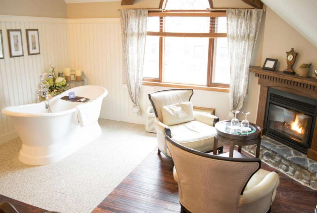 The 6 Best PetFriendly Hotels In Canmore Travel Banff Canada